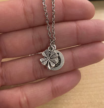 Load image into Gallery viewer, Luck with Luck Necklace- Stainless steel necklace with 4 leaf clover charm and circle horseshoe charm