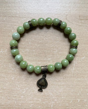 Load image into Gallery viewer, Jade Spade Bracelet - jade crystal with bronze accents and bronze spade charm