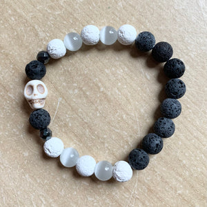 Skull’s Nature Bracelet - aromatherapy lava beads with howlite skull